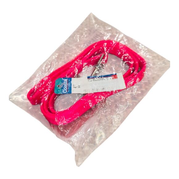 New Coastal Single-Ply Dog Leash in Neon Pink 5/8" x 4 ft. - Picture 2 of 2